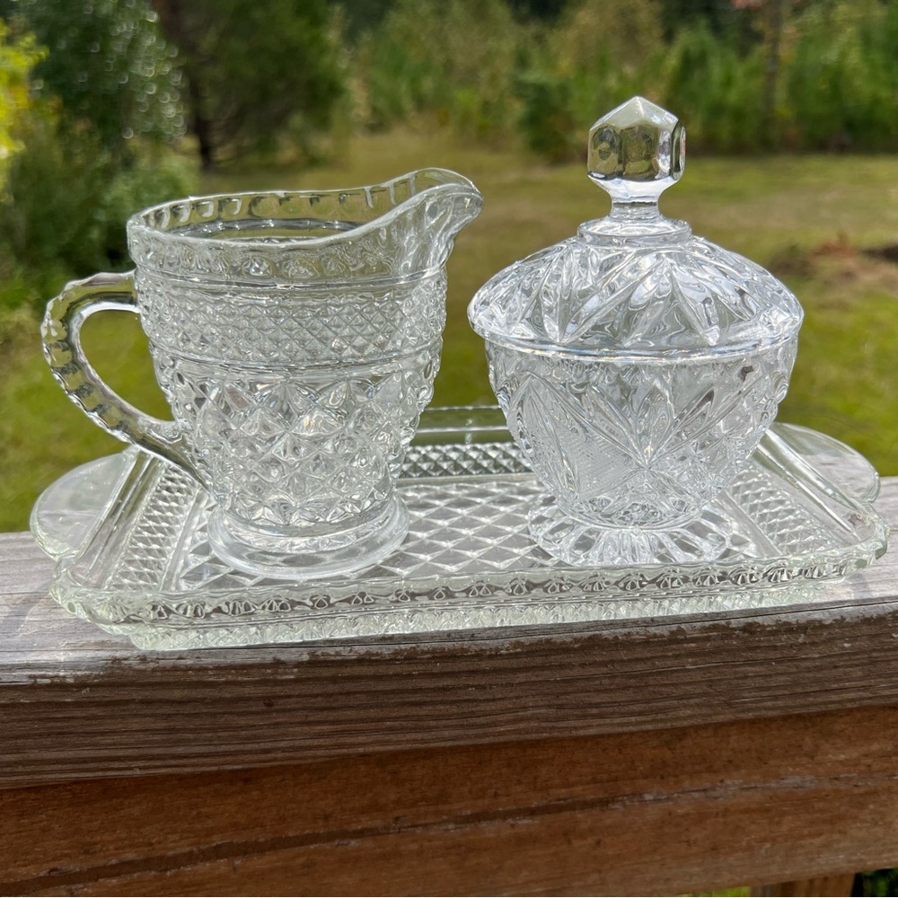 VINTAGE ANCHOR HOCKING WEXFORD 3 PC SUGAR CREAMER TRAY 6" BUDVASE SET